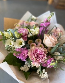 Pastel Florist choice